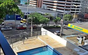 Via Venetto Flat próximo a feirinha da beira-mar Fortaleza